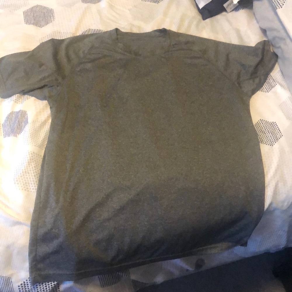 Grey Tee shirt dry fit
